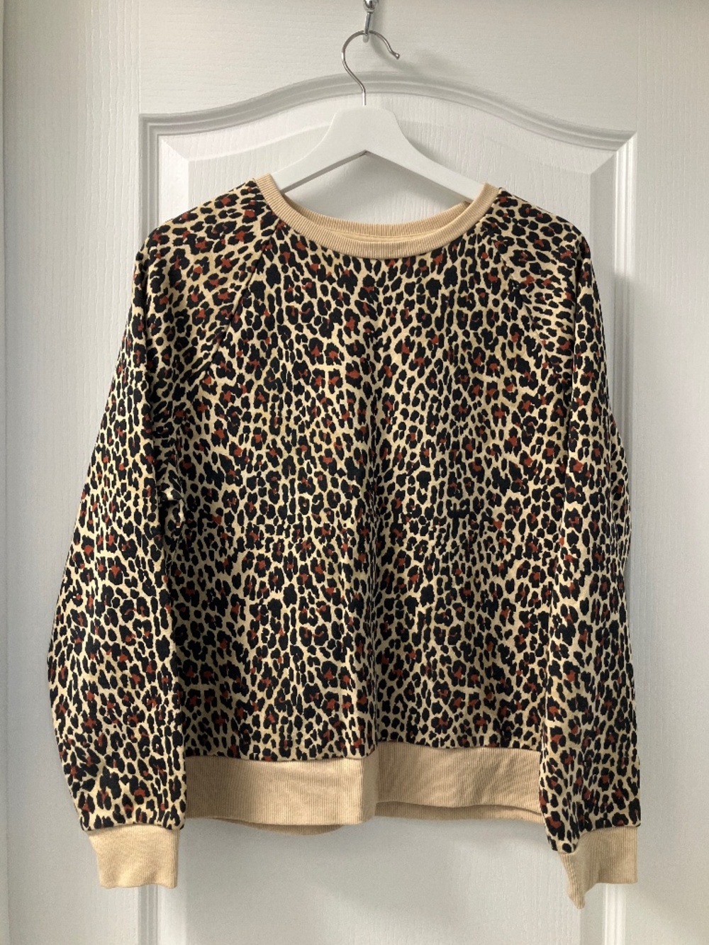 Leopard print sweater cotton blend size medium